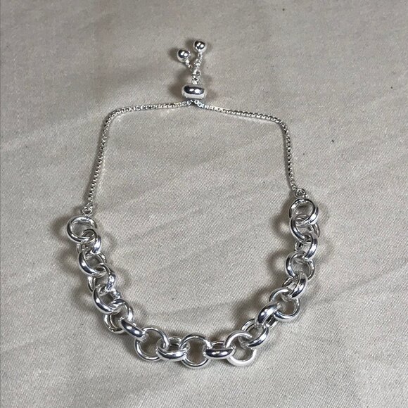 Chainlink Fashion Bracelet - Picture 1 of 5